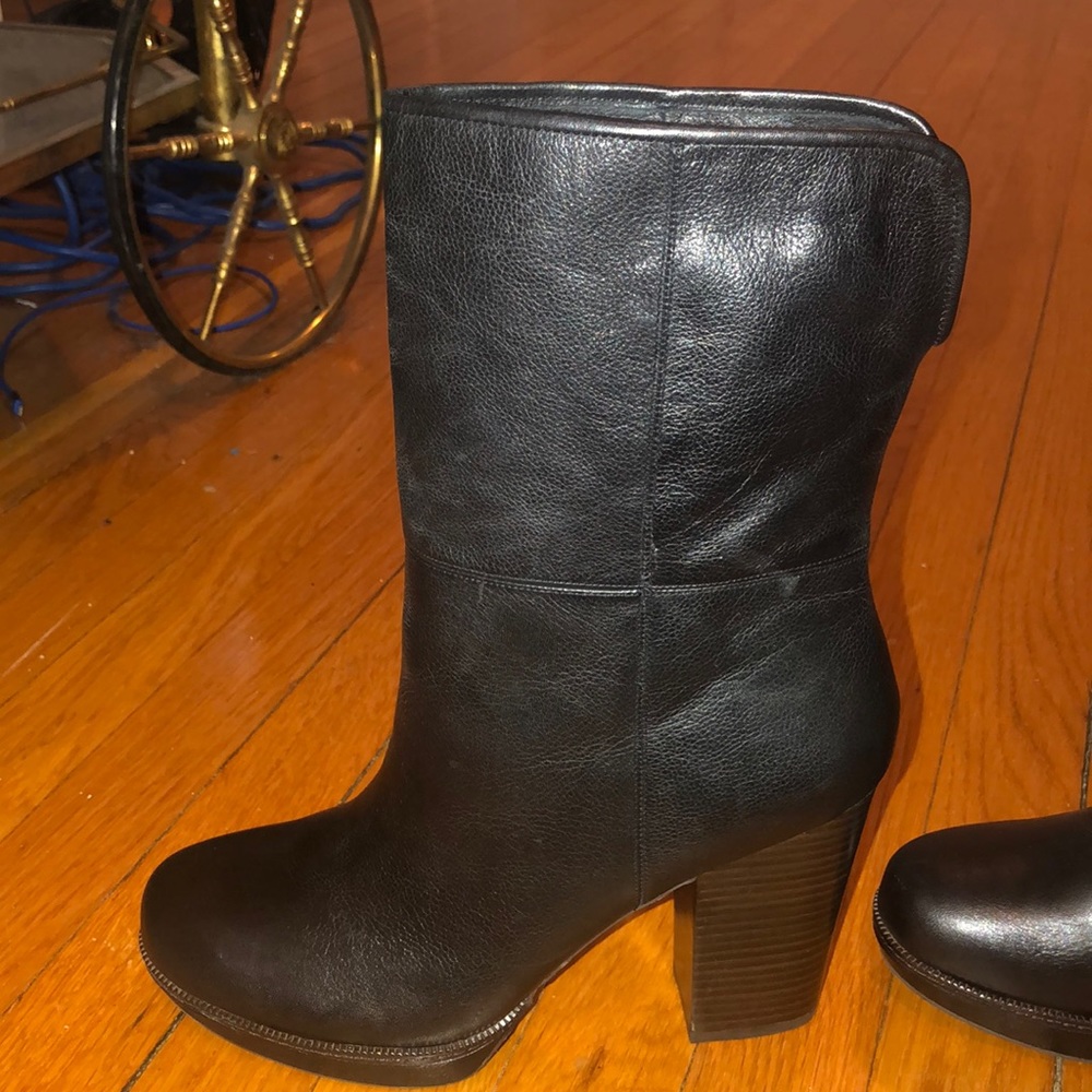 Banana republic black leather boots